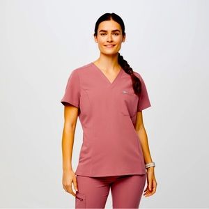 FIGS SCRUB SET IN MAUVE